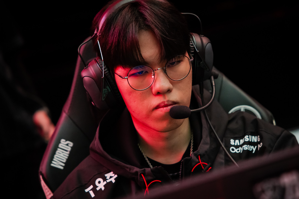 雷火电竞充值-T1险胜WBG，Xiaohu打出惊人五杀淘汰赛2:0（洛杉矶）